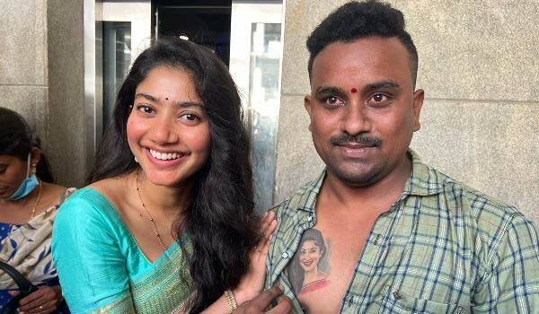 Fan-tattoo-Sai-Pallavi-face-in-his-heart