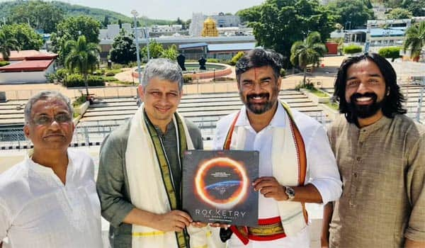 Madhavan-workship-at-Tirumala-temple