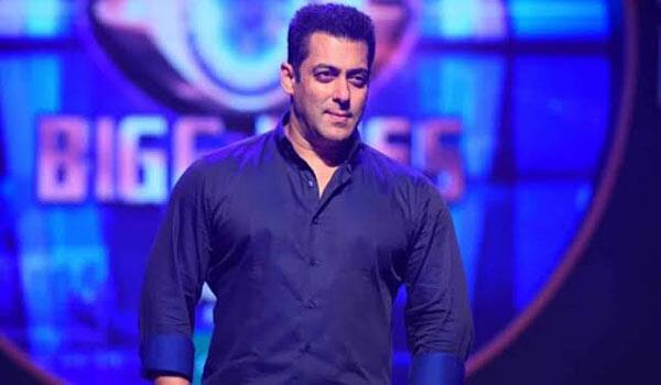 Sources-says-Salman-khan-asks-Rs.1000-crore-for-Biggboss-next-season