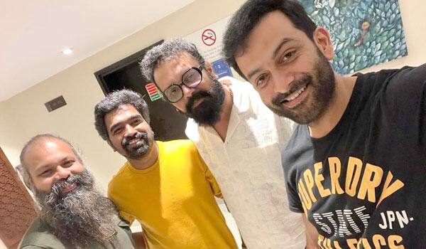 KGF-Music-director-joints-in-Prithviraj-movie