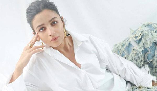 I-will-never-quit-cinema-says-Alia-Bhatt