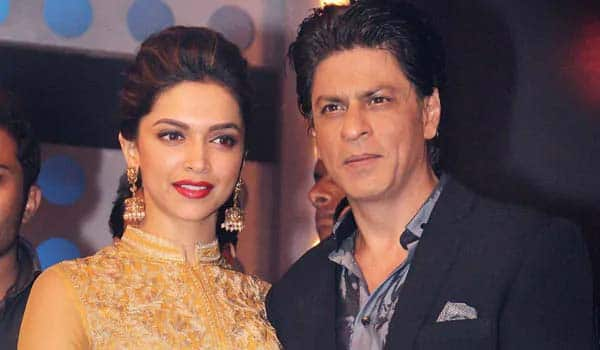 Shahrukh-khan---Deepika-padukone-at-Chennai-for-Jawan-shooting