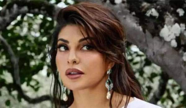 ED-informs-court-Jacqueline-Fernandez-tried-to-flee-India,-and-destroy-evidence