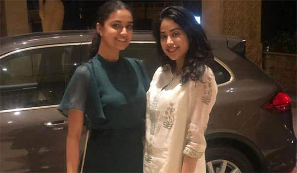 Keerthy-Suresh-meets-Jhanvi-Kapoor-in-Mumbai--picture-goes-viral