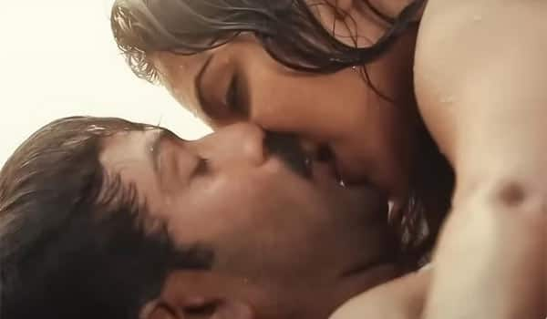 Amalapaul-liplock-with-Prithviraj