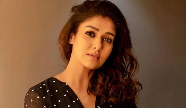 Nayanthara-directed-by-Vijay-movie-lyricist?