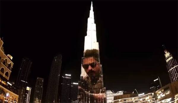 Jawaan-trailer-screened-at-Burj-Khalifa-in-Dubai