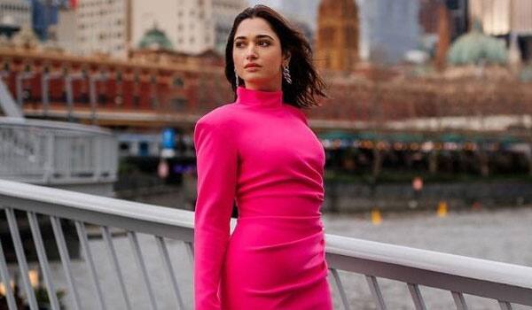 Tamannaah-is-staying-away-from-South-Indian-cinema