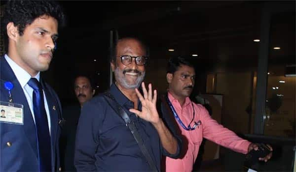 India-New-Zealand-cricket-match:-Rajinikanth-went-to-Mumbai