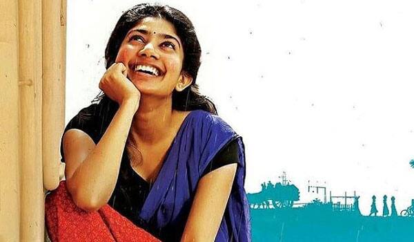 Sai-Pallavi-is-trained-to-play-an-Andhra-fisher-girl