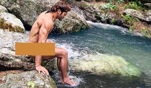 actor-vidyut-jamwal-naked-in-the-Himalayas:-resistance-to-force