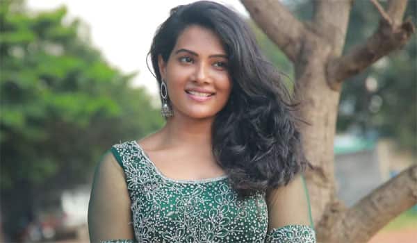 Divya-Duraisamy-who-doesnt-like-makeup:-Pongal-special-interview