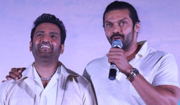 A-reunited-Arya-Santhanam-alliance