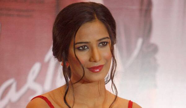 Death-drama:-Notice-to-Poonam-Pandey