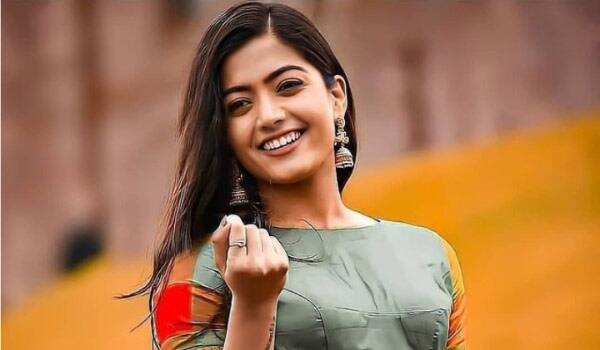 Are-you-asking-for-a-salary-of-four-crores?-:-Rashmika-jokingly-responded