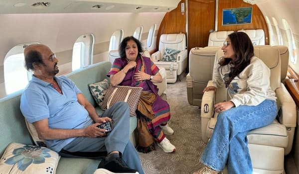 Rajini-family-in-private-plane
