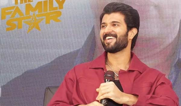 Why-not-keep-the-title?-Explained-by-Vijay-Devarakonda