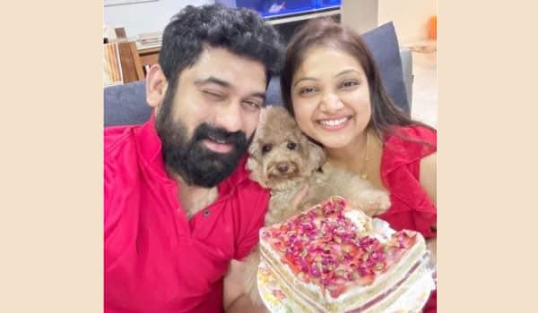 Priyanka-Nalkari-celebrated-her-birthday-with-her-husband