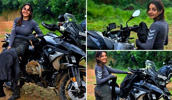 Manju-Warrier's-motorcycle-adventures-continue-thanks-to-actor-Ajith-Kumar