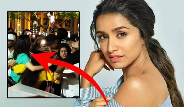 Shraddha-Kapoor-stuck-in-a-crowd