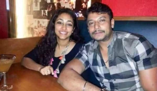 Wife-met-actor-Darshan-in-jail-with-Mookambika-temple-offerings