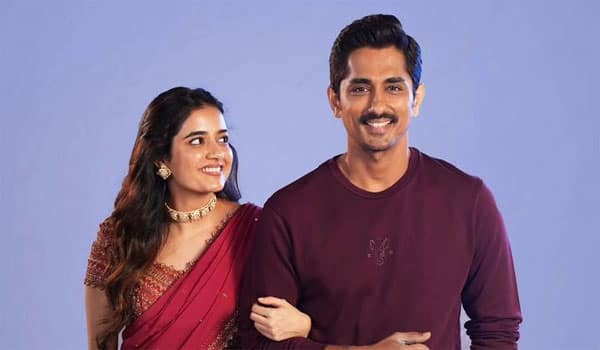 Ashika-Ranganath-is-coming-back-to-Tamil