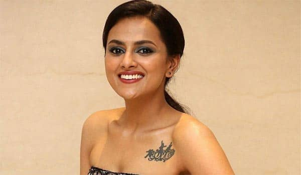 I-feel-more-insecure-outside-than-in-cinema:-Shraddha-Srinath