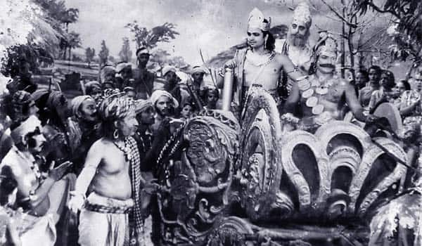 Flashback:-Bhishma-speaks-Tamil-for-the-first-time