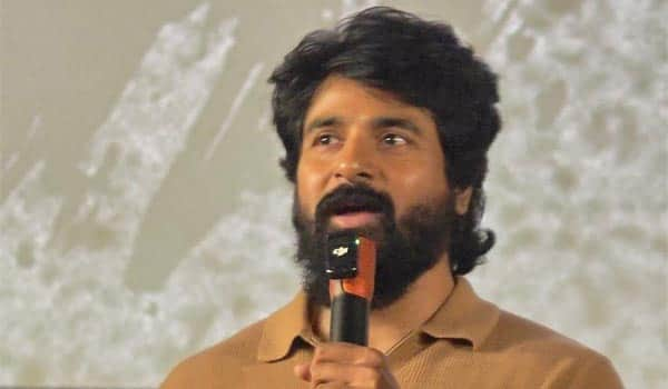 Am-I-the-next-Thalapathy-Sivakarthikeyan-flatly-refused