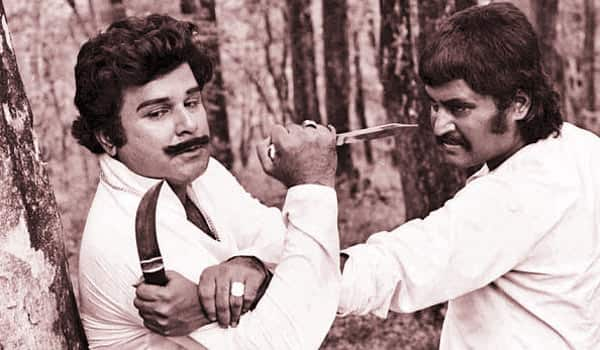 Flashback:-Rajini-pays-respect-to-the-villain