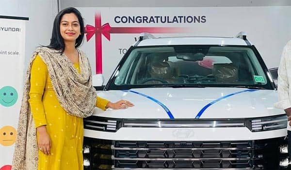 Swathi-Konde-bought-a-new-car!