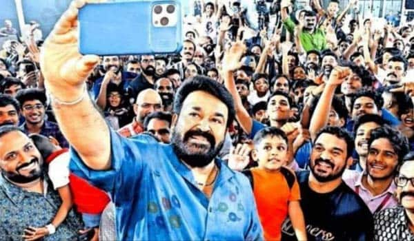 Painting-competition-for-the-film-Baros-Mohanlal-presents-gifts-to-children