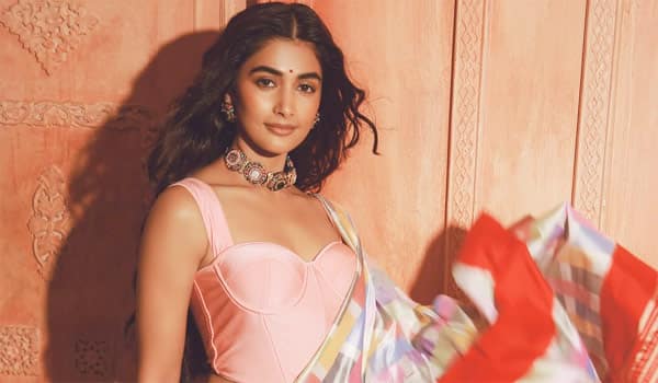 Pooja-Hegde,-who-dances-to-the-single-song-in-Rajini-Coolie