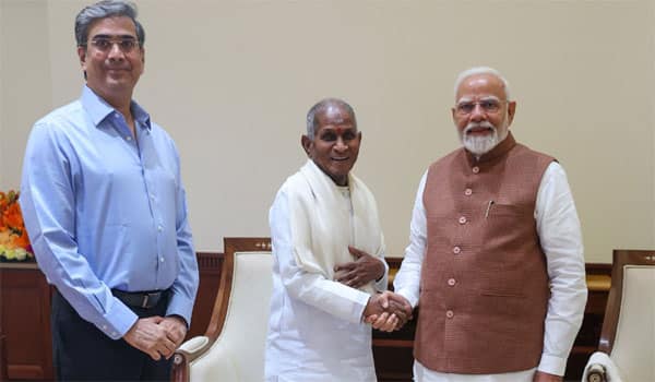 Symphony-Music-Ilayaraja-meets-and-greets-Prime-Minister-Modi