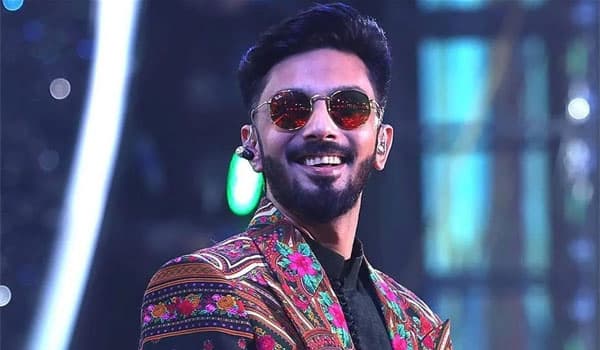 I-watched-the-entire-film-its-amazing-Anirudh-gives-salary-update