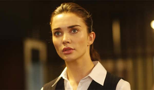Amy-Jackson-is-back-to-acting!
