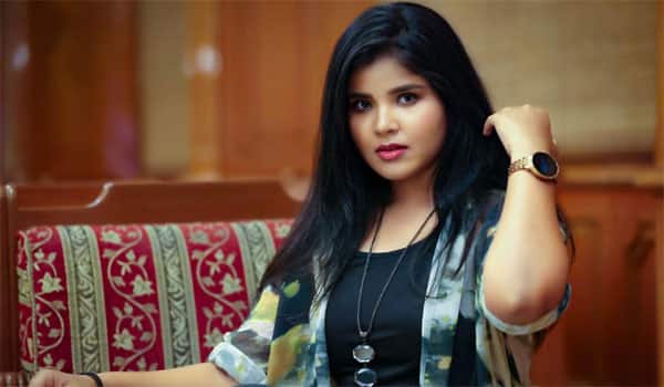 Host....to-actress....-Naveenashrees-hope