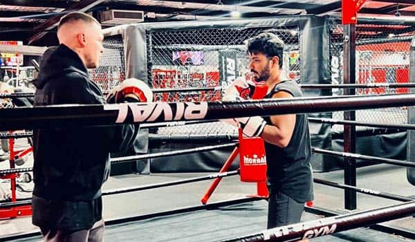 Mahat-becomes-a-boxer