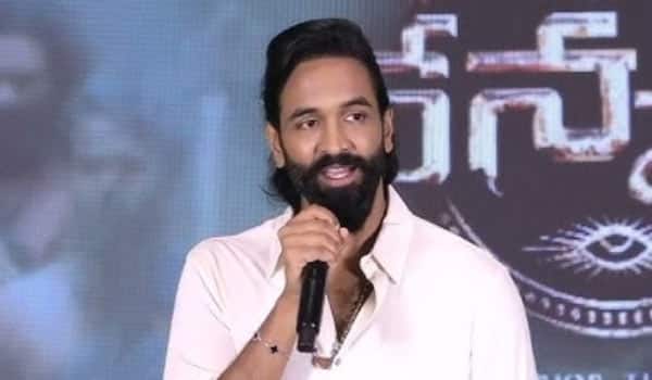 Telugu-directors-have-not-come-forward-to-direct-Kannappa-Vishnu-Manju-Open-Talk