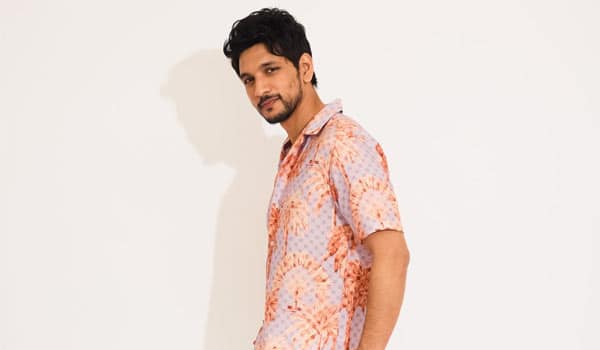 Gautham-Ram-Karthik-plays-a-police-officer.