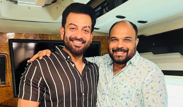 Prithviraj-joins-hands-with-the-director-of-Puli-Murugan-again-after-15-years