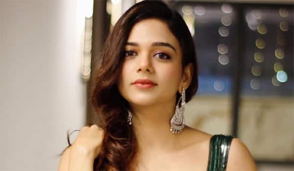 I-avoid-lifeless-characters-Bhavya-Trika