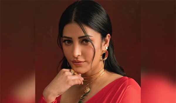Shruti-Haasan-says-I-missed-you-as-she-returns-to-Instagram-after-a-brief-break