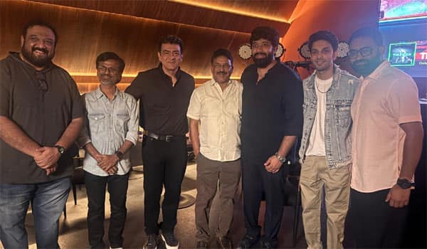 Ajith-Kumar-completes-33-years-in-the-cinema-industry!-Director-Adhik-Ravichandran-posts-a-post!