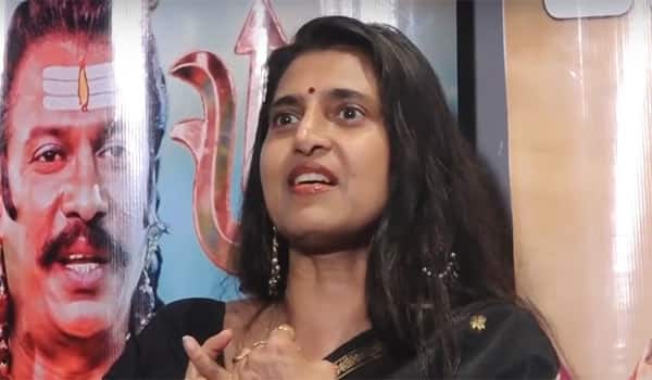 Can-glamour-actress-act-in-god-role,-Kasthuri-replies