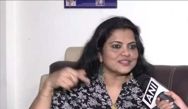 Actress-Minu-Muneer,-who-alleged-Mollywood-actors-of-sexual-harassment,-arrested-by-TN-Police-for-trying-to-hand-over-girl-to-sex-racket