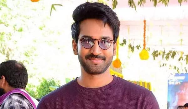 Aadhi-to-play-villain-in-Karthis-film