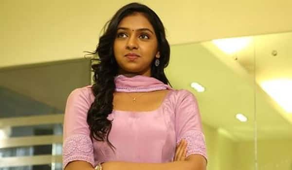 IT-employee-kidnapped-and-attacked-Actress-Lakshmi-Menon-absconding