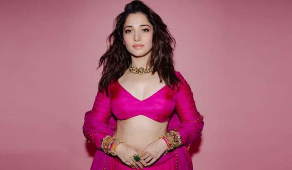 Ex-boyfriend-with-new-girlfriend-Tamannaahs-response
