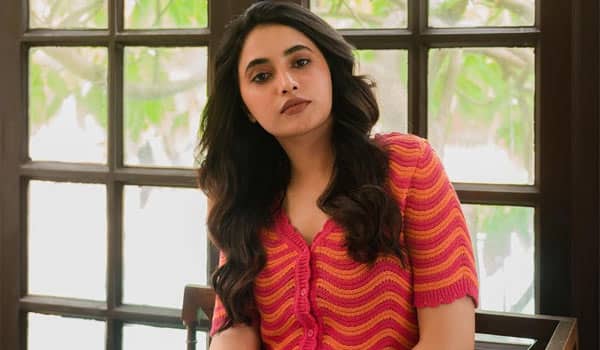 They-are-asking-me-to-post-memes-about-them-for-money-Priyanka-Mohans-obsession